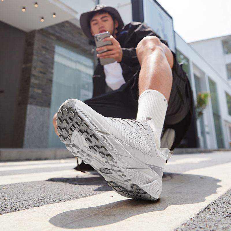 Godlen Camel Sport Laufschuhe  – New Balance Shoes 9060 Bewertung und Preis